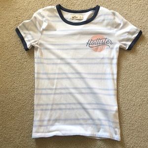 Hollister T shirt